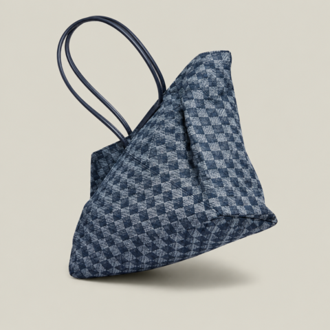 874745_FAF8V_4042_012_100_0000_Light-gucci-tribeca-large-tote-bag (1)